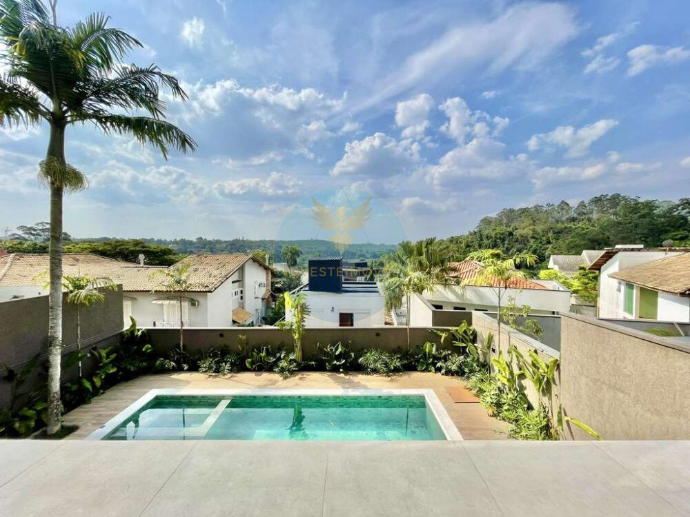 Casa de Condomínio para alugar com 4 quartos, 484m² - Foto 3