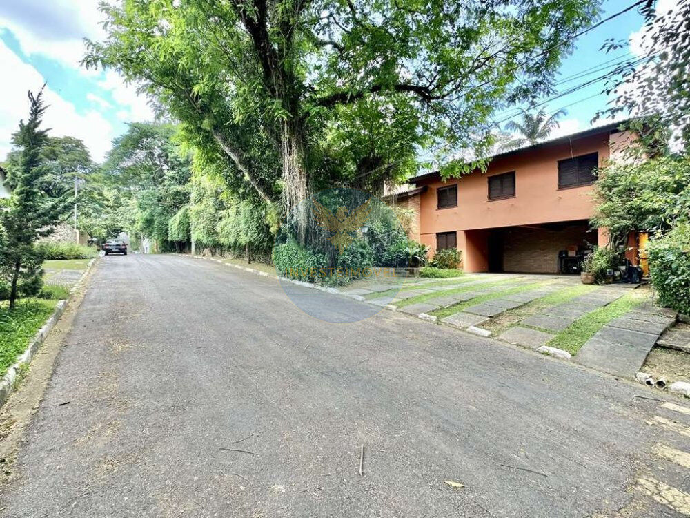 Casa de Condomínio à venda com 4 quartos, 417m² - Foto 3