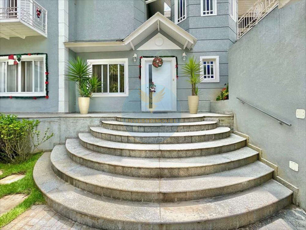Casa de Condomínio à venda com 4 quartos, 632m² - Foto 1