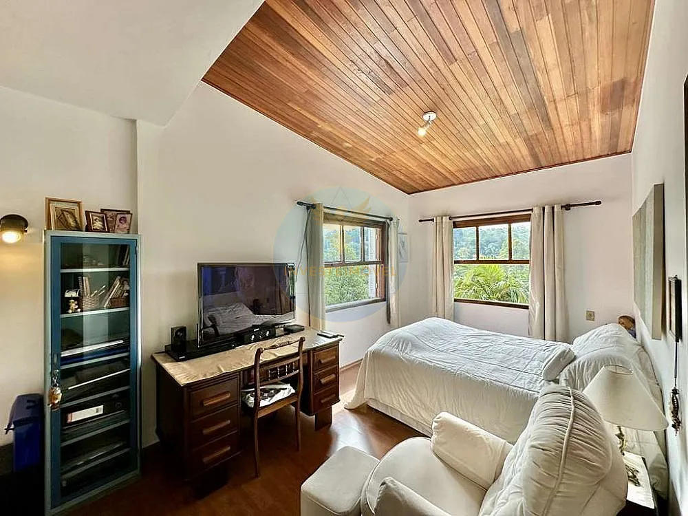Casa, 4 quartos, 218 m² - Foto 12