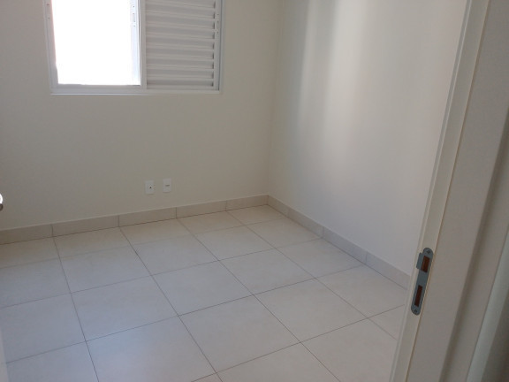 Apartamento à venda com 3 quartos, 78m² - Foto 4