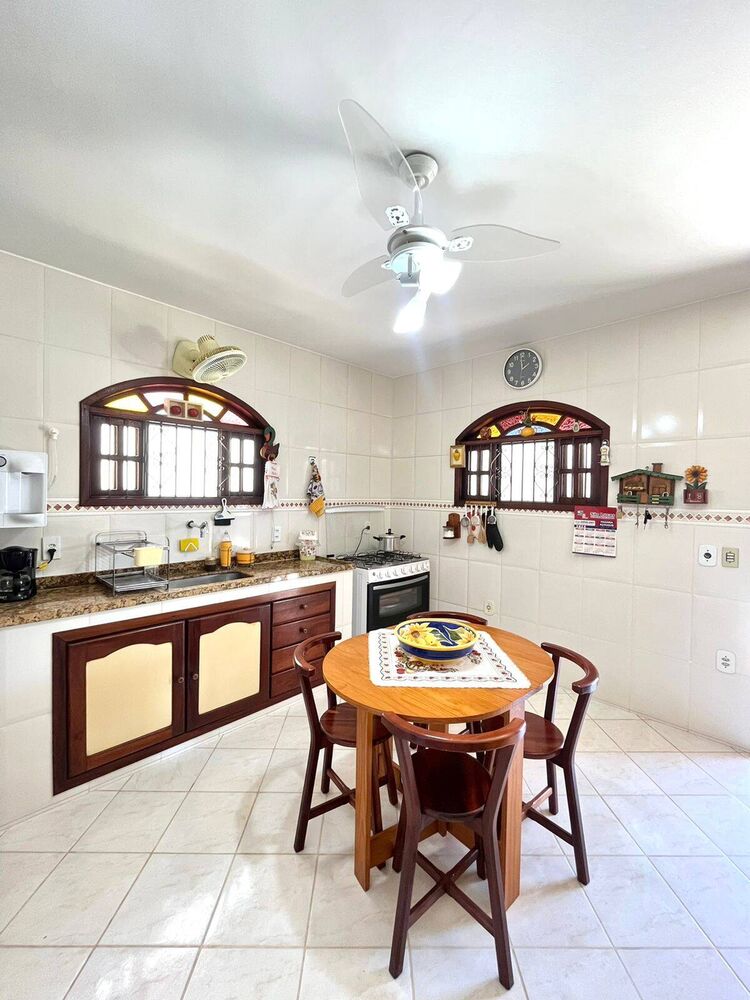 Casa à venda com 4 quartos, 129m² - Foto 5