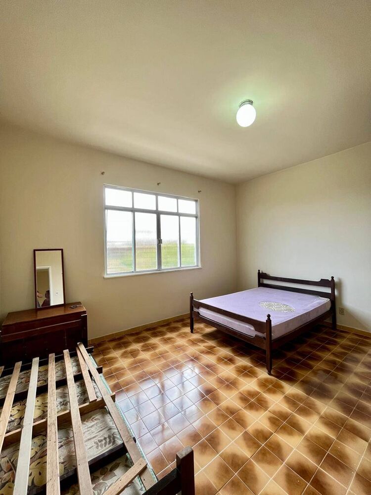 Casa à venda com 3 quartos, 158m² - Foto 3