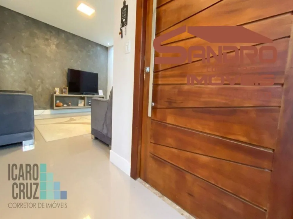 Casa, 6 quartos, 150 m² - Foto 1