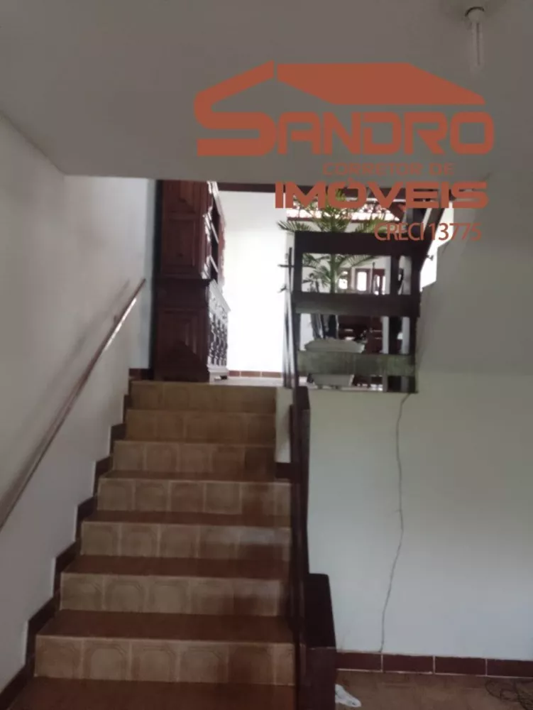 Casa à venda com 5 quartos, 640m² - Foto 8