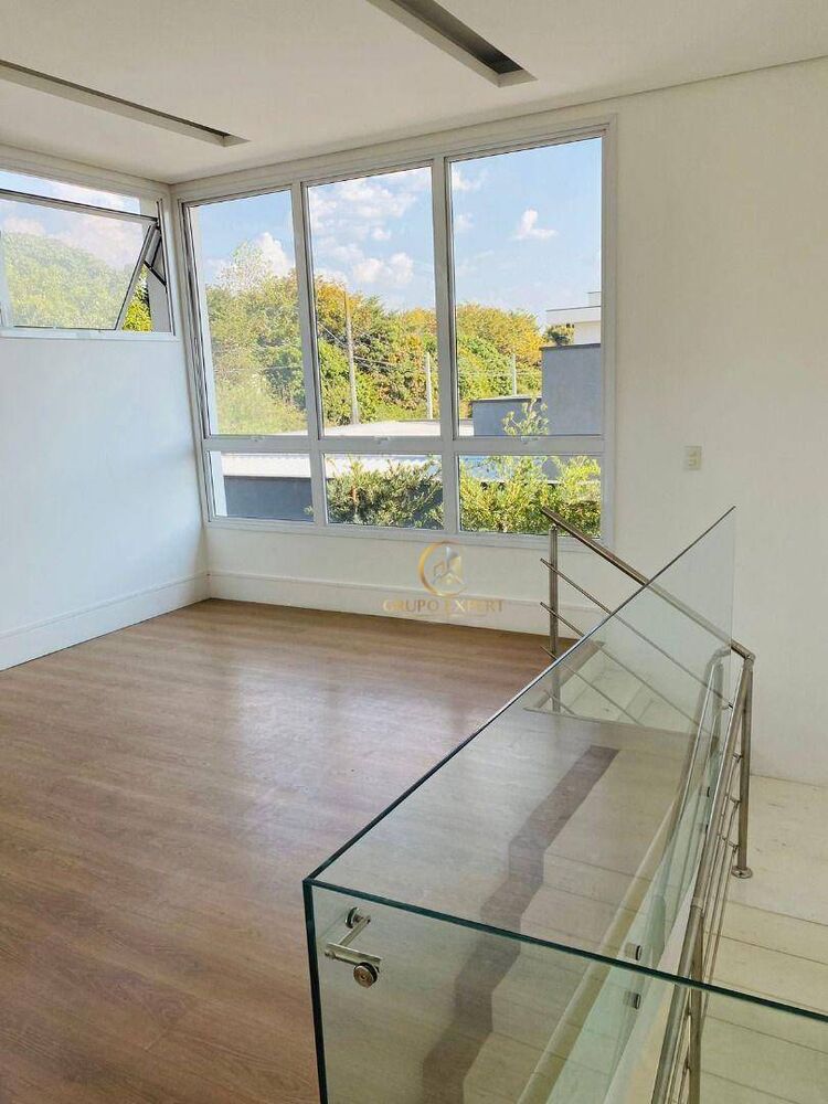 Sobrado à venda com 3 quartos, 322m² - Foto 2