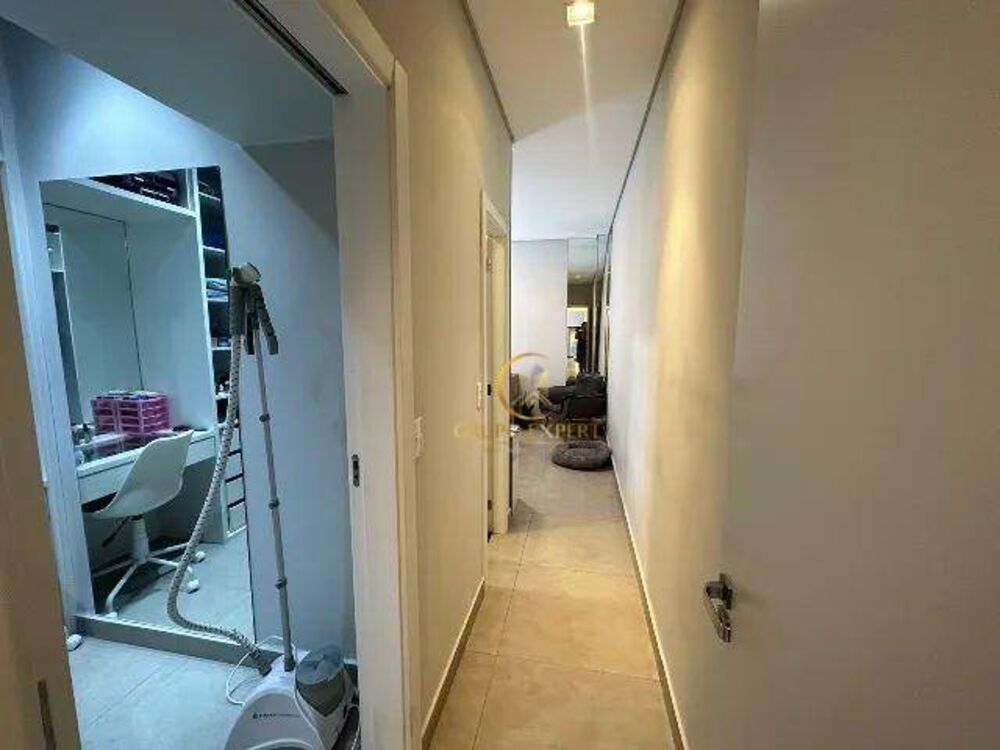 Sobrado à venda e aluguel com 5 quartos, 264m² - Foto 1