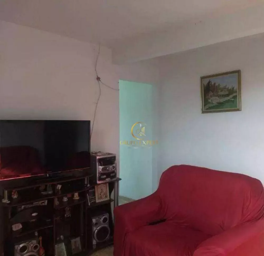 Sobrado à venda com 4 quartos, 200m² - Foto 2