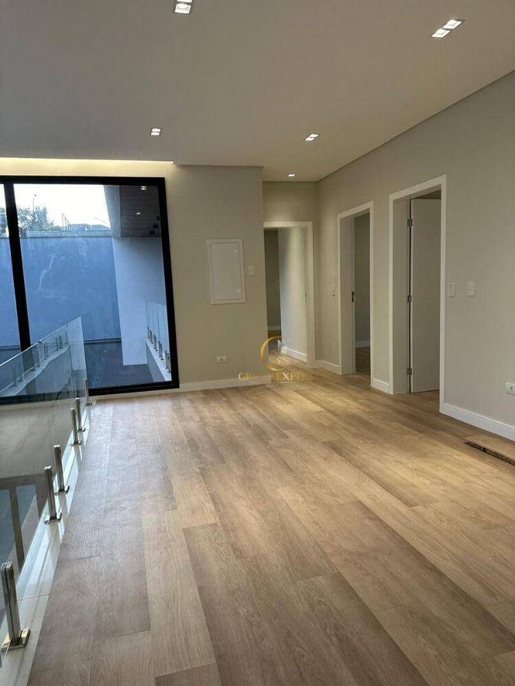Sobrado à venda com 5 quartos, 500m² - Foto 2