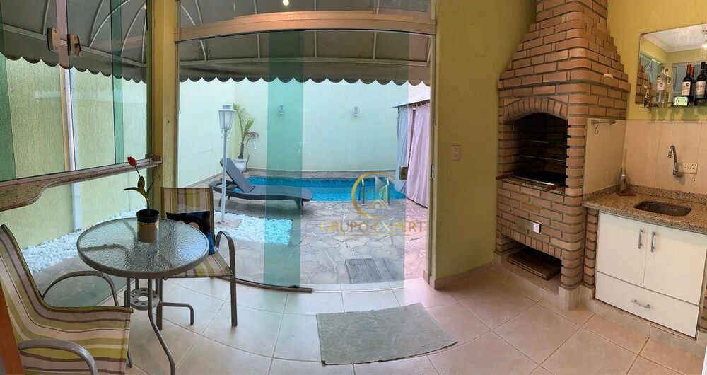 Sobrado para alugar com 3 quartos, 160m² - Foto 1