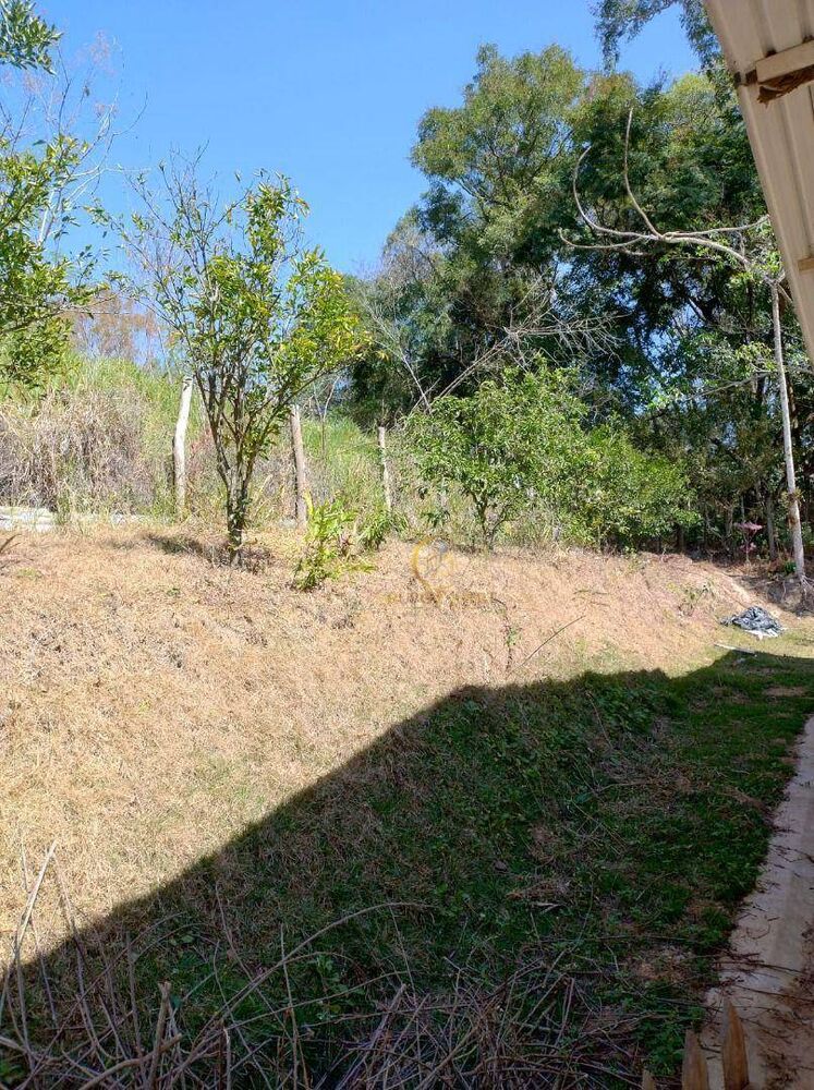 Chácara à venda com 3 quartos, 80m² - Foto 2