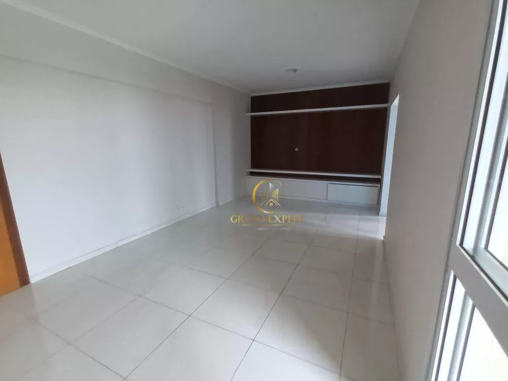 Apartamento à venda com 2 quartos, 81m² - Foto 1