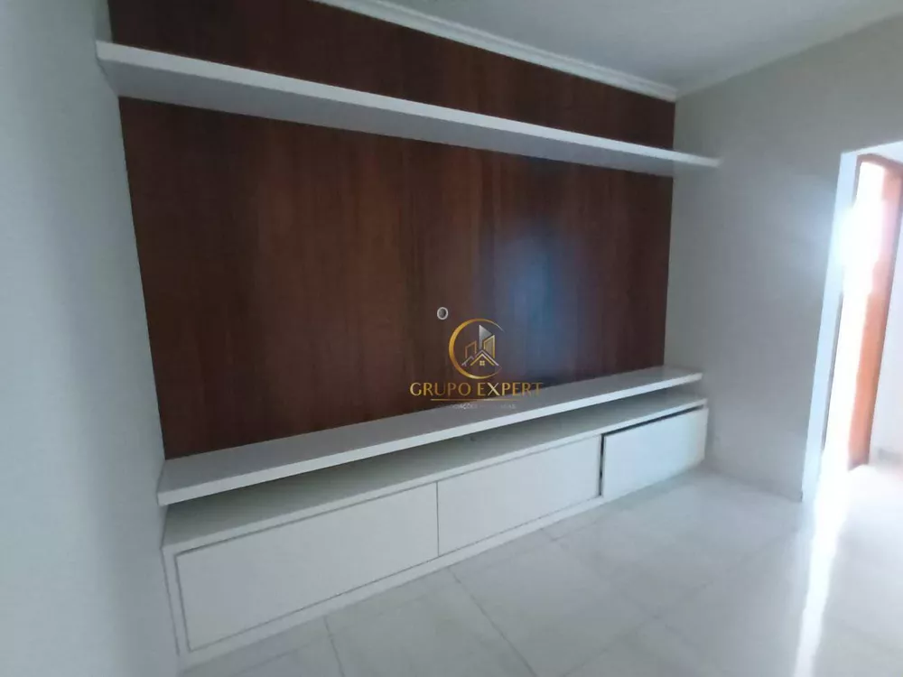 Apartamento à venda com 2 quartos, 81m² - Foto 2