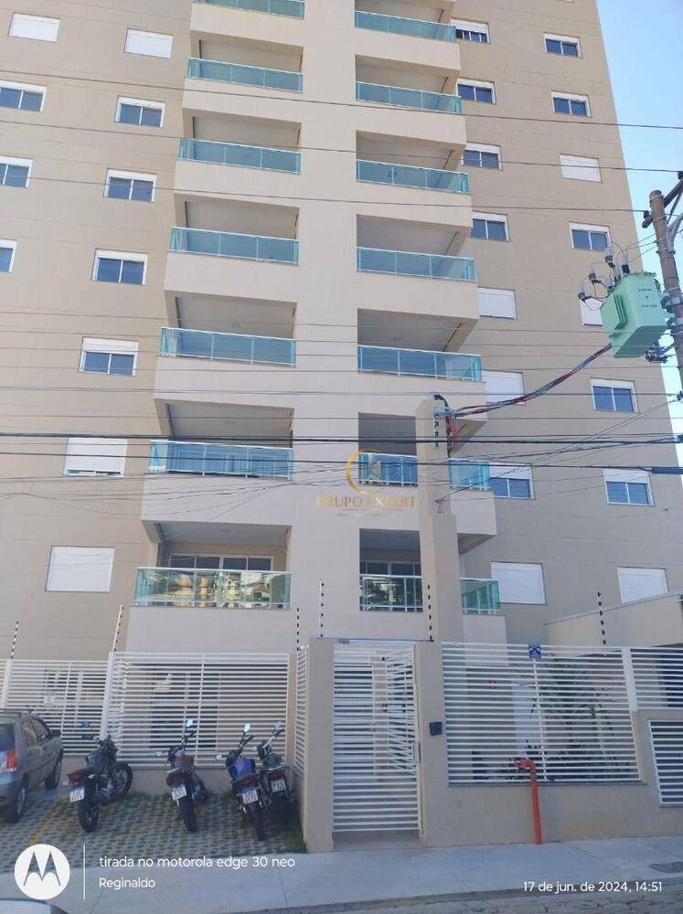 Apartamento à venda com 3 quartos, 101m² - Foto 1