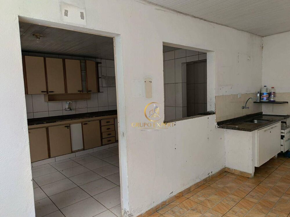 Casa, 5 quartos, 253 m² - Foto 4