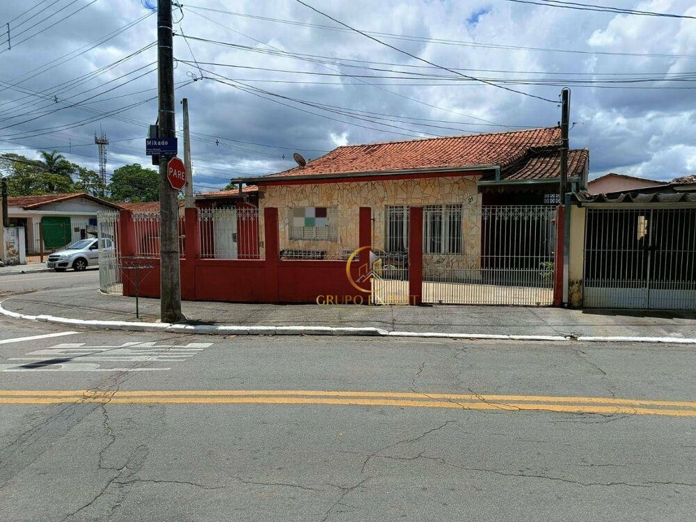 Casa, 5 quartos, 253 m² - Foto 1