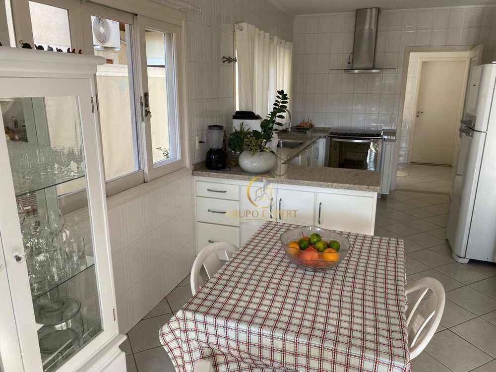 Sobrado, 4 quartos, 253 m² - Foto 2