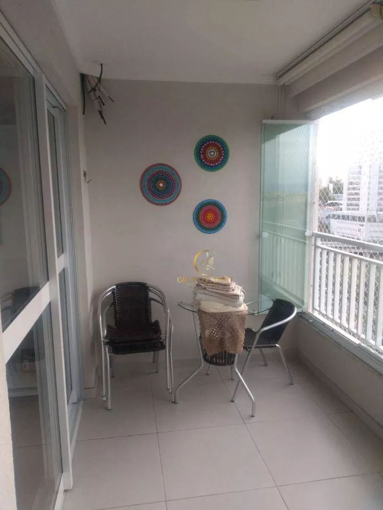 Apartamento à venda com 2 quartos, 74m² - Foto 3