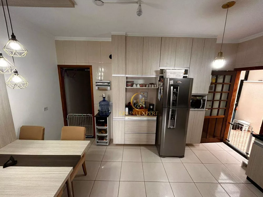 Casa à venda com 2 quartos, 91m² - Foto 1