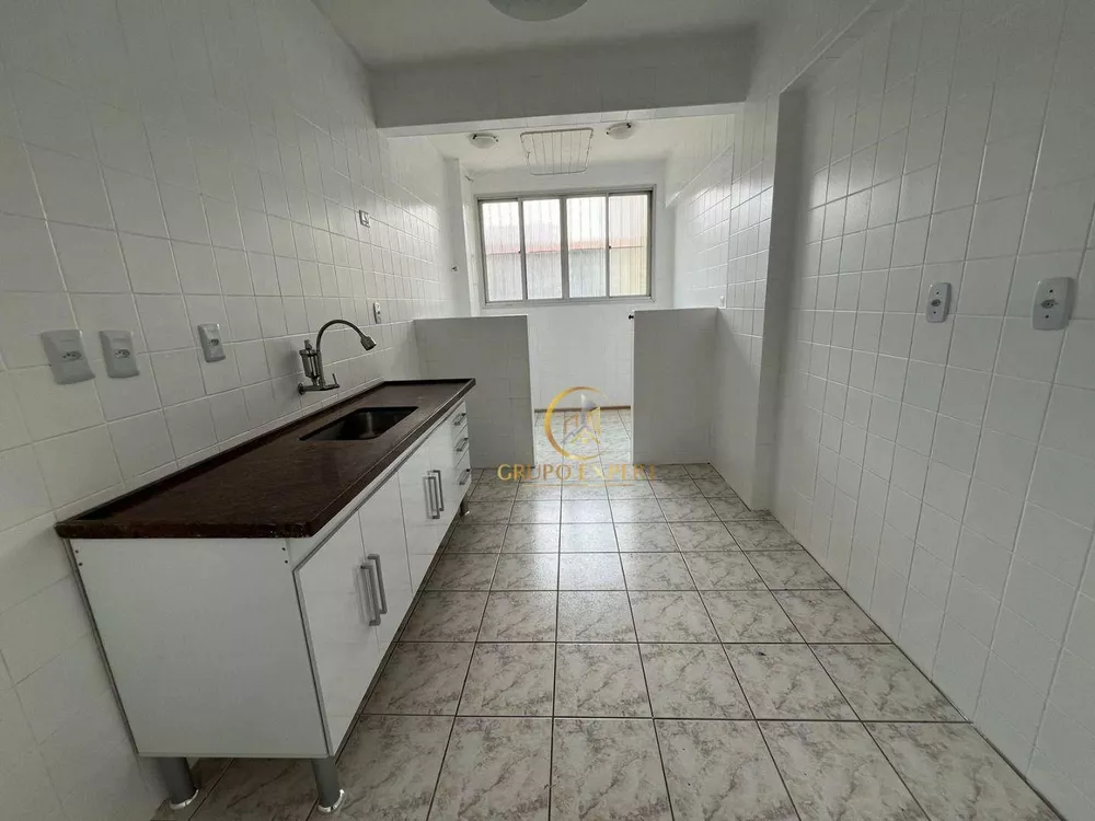 Apartamento à venda com 3 quartos, 79m² - Foto 1