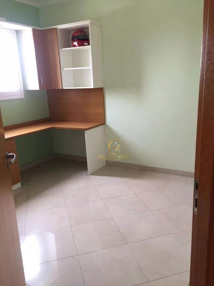 Apartamento à venda com 3 quartos, 80m² - Foto 4