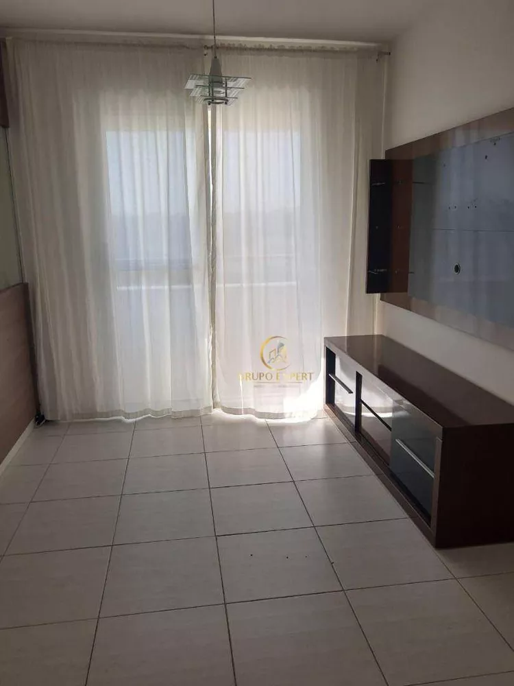 Apartamento à venda com 2 quartos, 56m² - Foto 1