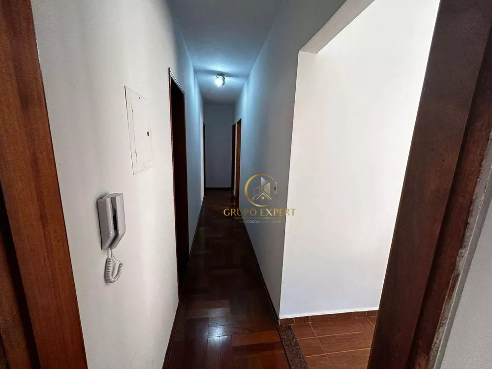 Casa à venda com 3 quartos, 250M2 - Foto 8