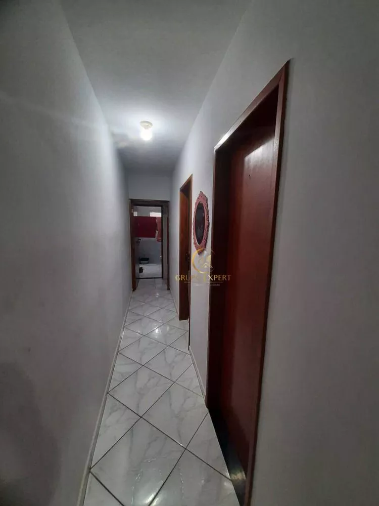 Casa à venda com 2 quartos, 80m² - Foto 4