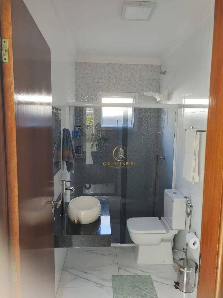 Casa à venda com 3 quartos, 136m² - Foto 4
