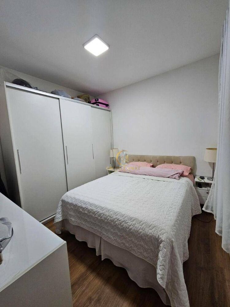 Apartamento à venda com 2 quartos, 62m² - Foto 3