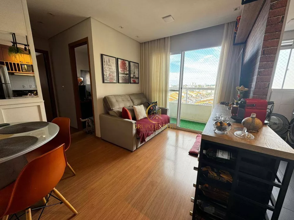 Apartamento à venda com 2 quartos, 45m² - Foto 1