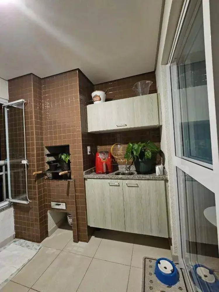 Apartamento à venda com 2 quartos, 65m² - Foto 2