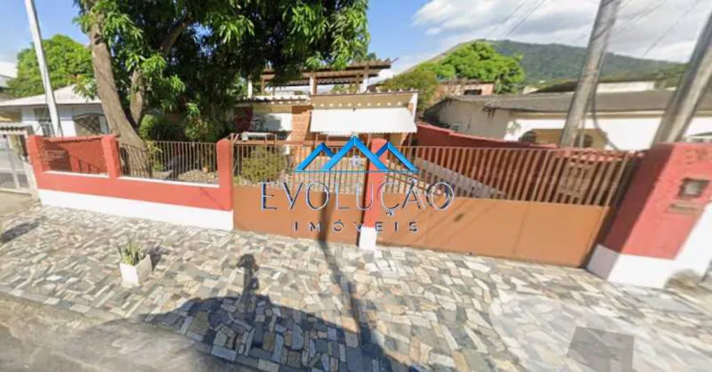 Casa, 3 quartos, 250 m² - Foto 3
