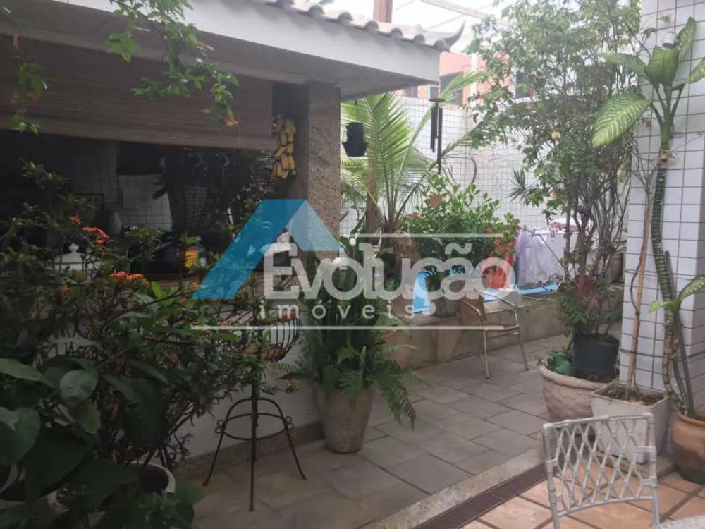 Casa, 4 quartos, 900 m² - Foto 1