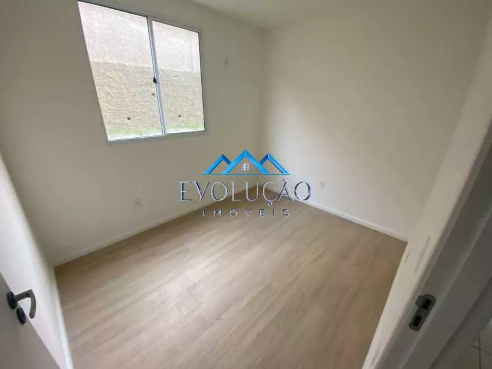 Apartamento à venda com 2 quartos, 45m² - Foto 3