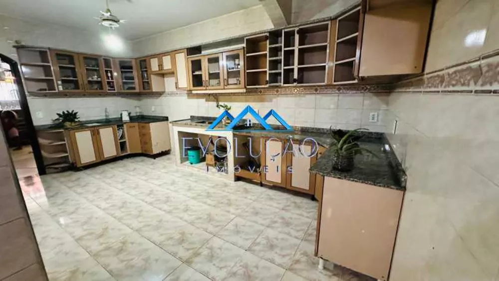 Casa, 4 quartos, 220 m² - Foto 19