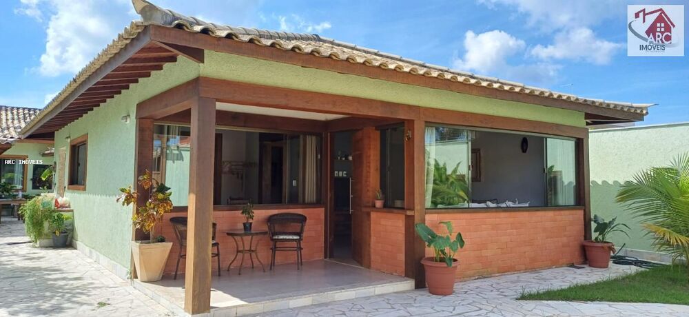 Casa à venda com 3 quartos, 360m² - Foto 2