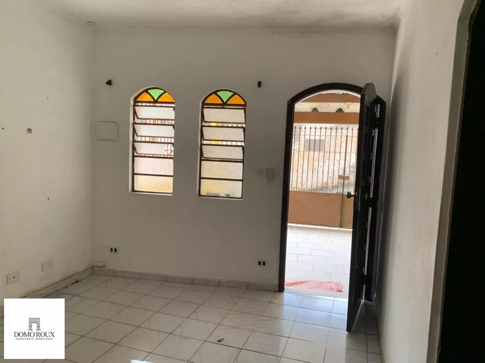 Casa à venda com 2 quartos, 168m² - Foto 2