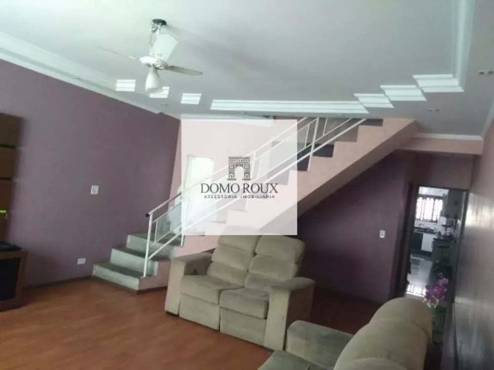 Sobrado à venda com 3 quartos, 335m² - Foto 1