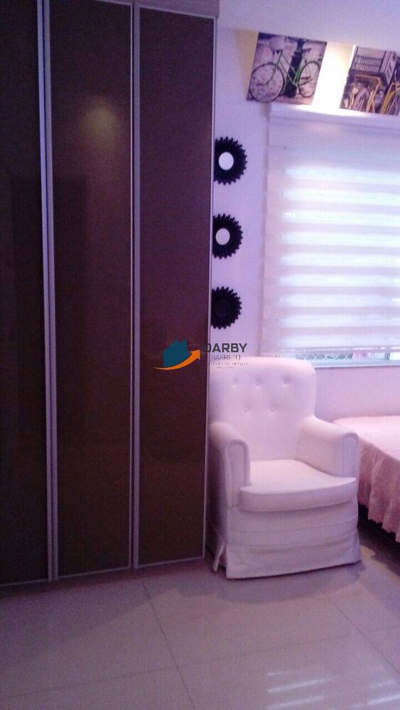 Casa de Condomínio à venda com 3 quartos, 185m² - Foto 1