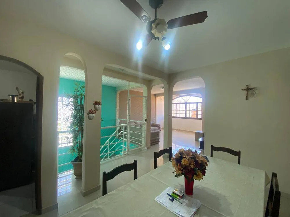 Casa, 6 quartos, 276 m² - Foto 4