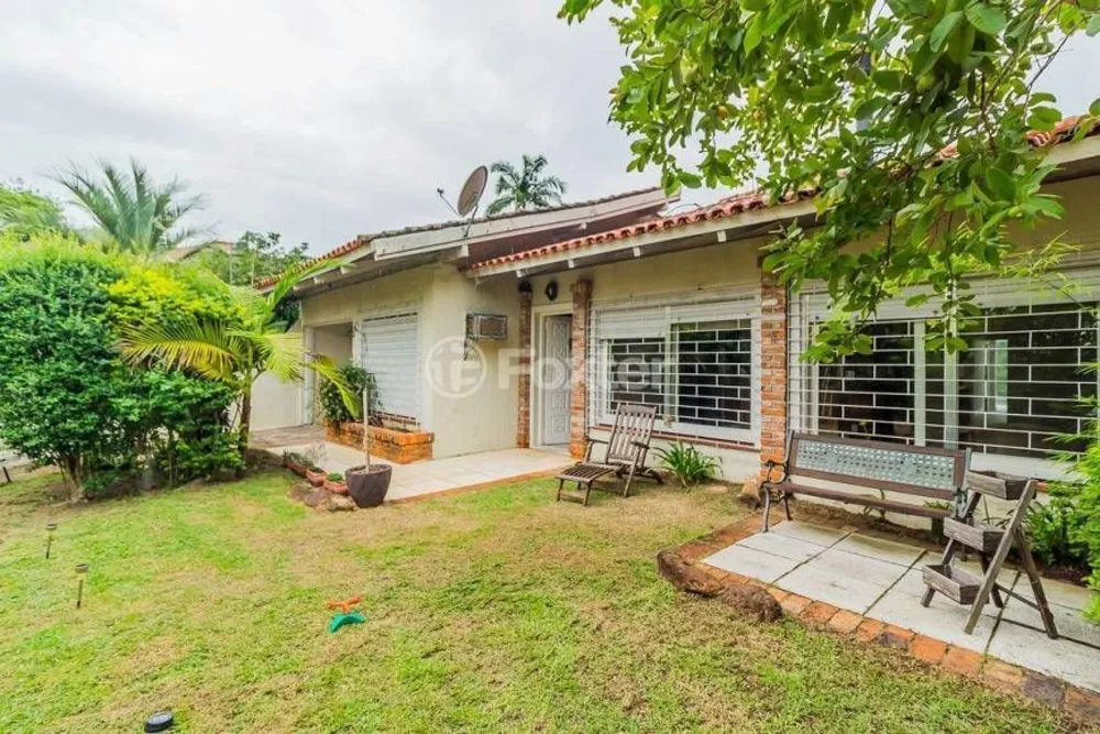 Casa, 3 quartos, 220 m² - Foto 1
