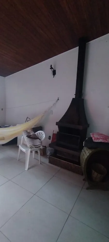 Casa, 3 quartos, 223 m² - Foto 1