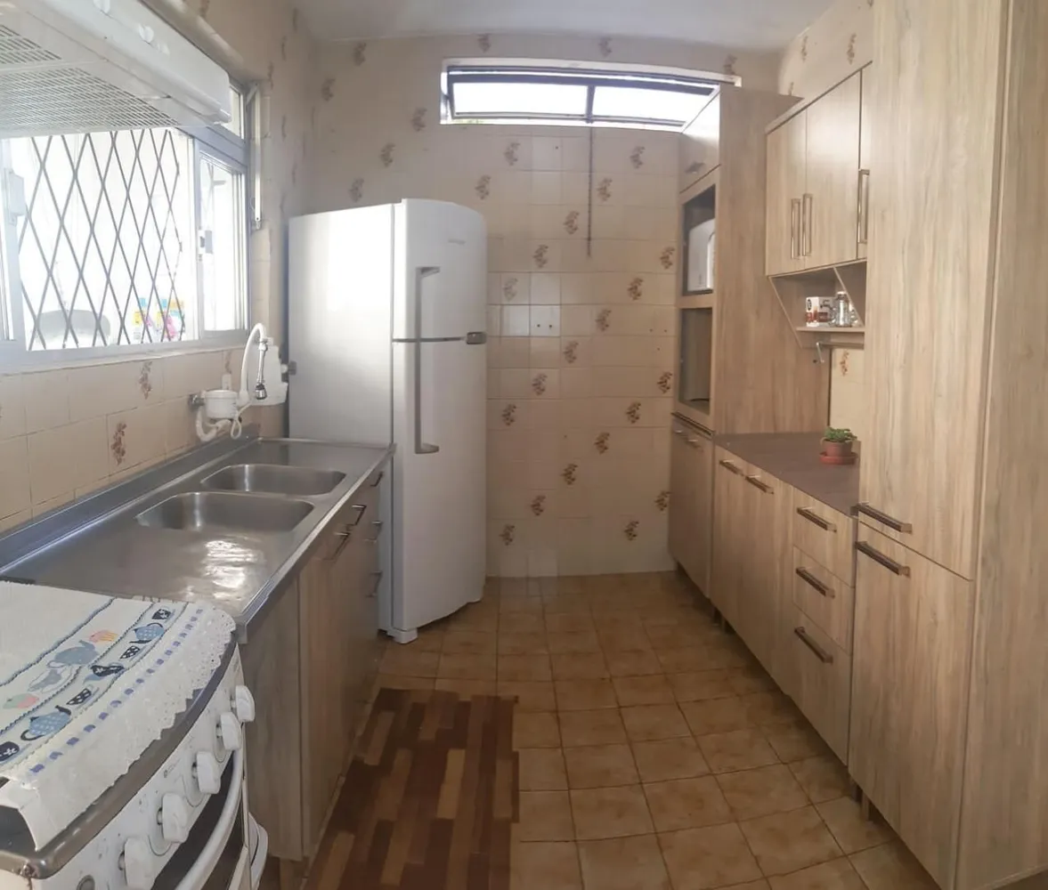 Casa, 6 quartos, 200 m² - Foto 2
