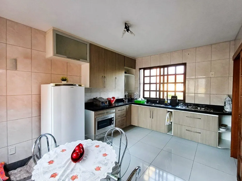 Casa, 3 quartos, 220 m² - Foto 13