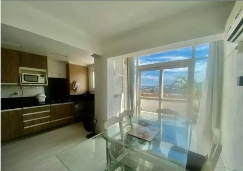 Casa, 3 quartos, 239 m² - Foto 2