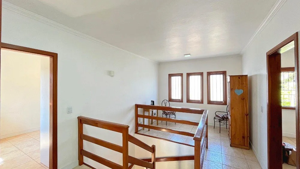 Casa, 6 quartos, 344 m² - Foto 1
