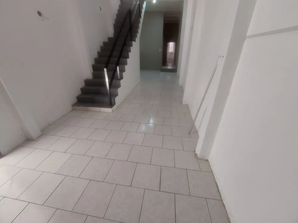 Casa, 4 quartos, 250 m² - Foto 14