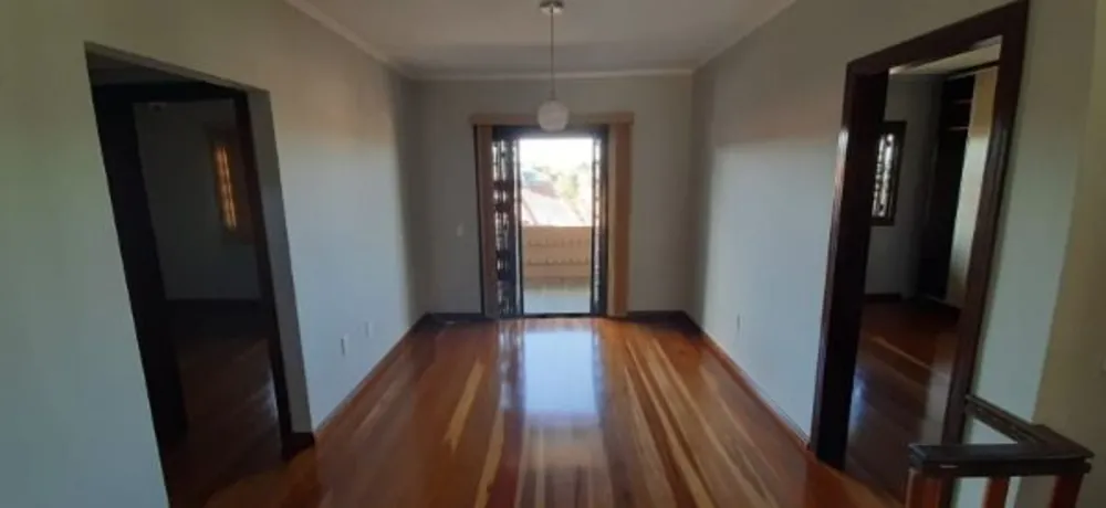 Casa, 4 quartos, 247 m² - Foto 2