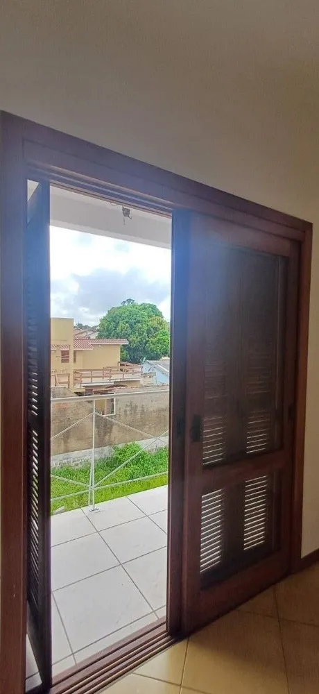 Casa, 3 quartos, 190 m² - Foto 1